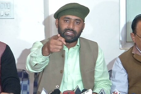 'पद्मावत' रिलीज हुई तो ऐसा विरोध करेंगे की देश याद रखेगा- करणी सेना 'पद्मावत' रिलीज हुई तो ऐसा विरोध करेंगे की देश याद रखेगा- करणी सेना