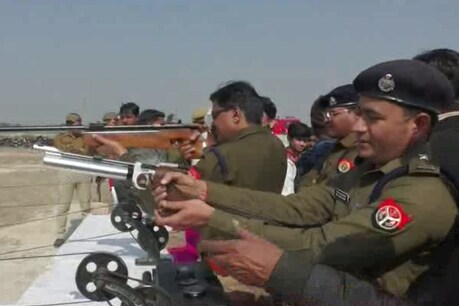 एटा के एसएसपी अखिलेश कुमार चौरसिया की फोटो.