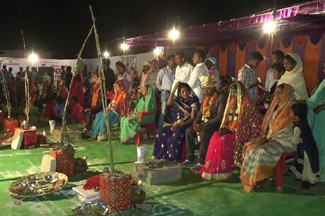 दिव्यांगों के सामूहिक विवाह समारोह का एक दृश्य.
