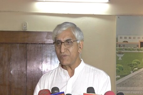 नेता प्रतिपक्ष टी. एस. सिंहदेव