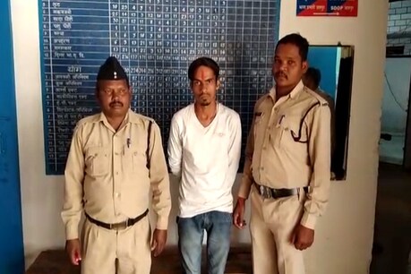 वसूली करते धरा गया नकली CBI अधिकारी, शिक्षक ने ऐसे खोला राज वसूली करते धरा गया नकली CBI अधिकारी, शिक्षक ने ऐसे खोला राज