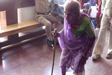105 वर्षीय बुजुर्ग महिला को 9 माह से नहीं मिला पेंशन, कलेक्टर ने सुनी गुहार