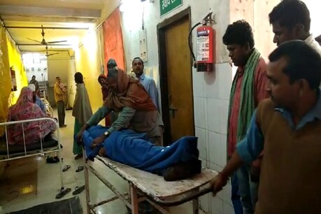 मुजफ्फरपुर सड़क हादसा: शादी में शामिल होने गये थे 7 दोस्त, घर लौटी सभी की लाश मुजफ्फरपुर सड़क हादसा: शादी में शामिल होने गये थे 7 दोस्त, घर लौटी सभी की लाश