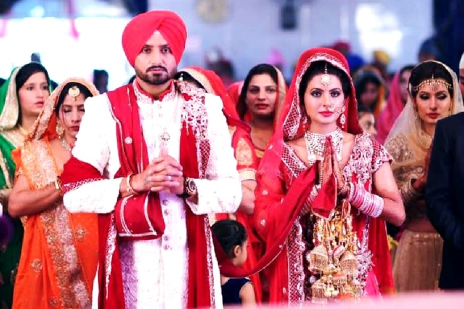  हरभजन सिंह ने फिल्म अभिनेत्री गीता बसरा से लंबे अफेयर के बाद शादी रचाई थी.