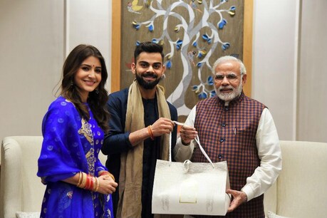 पीएम मोदी, विराट कोहली और अनुष्का शर्मा की फाइल फोटो