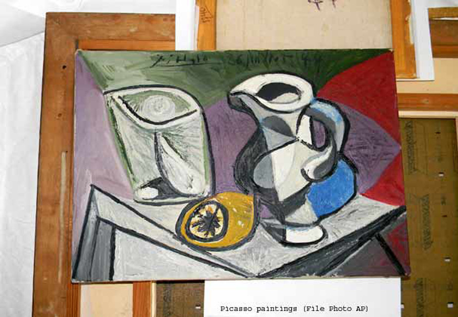  बचपन से पिकासो अपने साथियो को अलग-अलग प्रकार की आकृतियां बनाकर अचरज में डाल देते थे. पिकासो के पिता कला के अध्यापक थे, इसलिए कला की प्रारम्भिक शिक्षा उन्हें अपने पिता से मिली थी. (image credit: AP)
