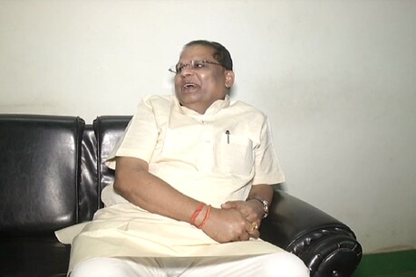 नगरीय प्रशासन मंत्री अमर अग्रवाल