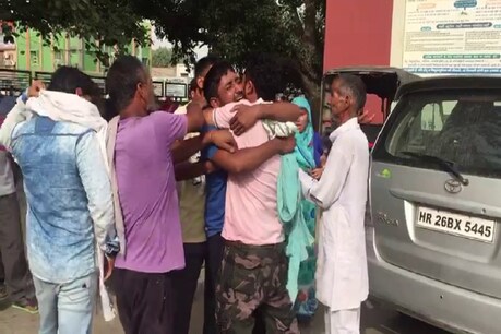 तोशाम झील में नाव पलटी, 2 बच्चों की मौत तोशाम झील में नाव पलटी, 2 बच्चों की मौत