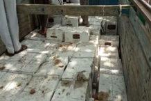 PHOTOS : मुजफ्फरपुर में आलू लदे ट्रक से दो करोड़ की शराब बरामद, 2 गिरफ्तार