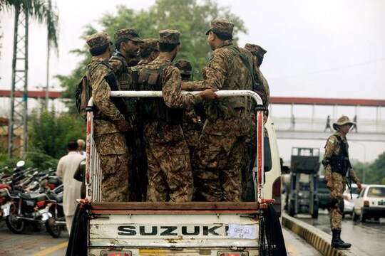 पाकिस्तान के तिहास में चुनाव के दिन अब तक की सर्वाधिक सैन्य तैनाती
