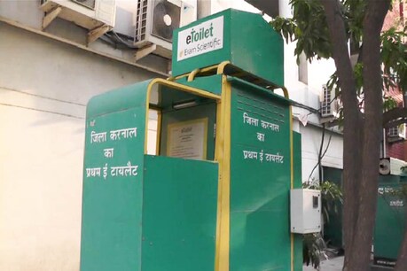 लाखों रुपए की लागत स्थापित शौचालयों में लटक रहे हैं ताले.