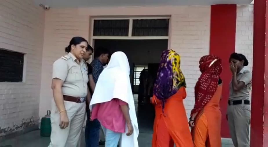 Sex Racket Busted In Gurgaon
