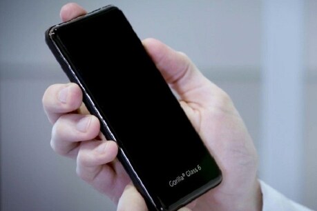Oppo के नए स्मार्टफोन में होगा ऐसा ग्लास, जो 15 बार गिरने पर भी नहीं टूटेगा Oppo के नए स्मार्टफोन में होगा ऐसा ग्लास, जो 15 बार गिरने पर भी नहीं टूटेगा