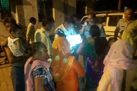 बागपत: रक्षाबंधन पर डीजे बजाने को लेकर दो समुदायों में खूनी संघर्ष, 12 घायल बागपत: रक्षाबंधन पर डीजे बजाने को लेकर दो समुदायों में खूनी संघर्ष, 12 घायल