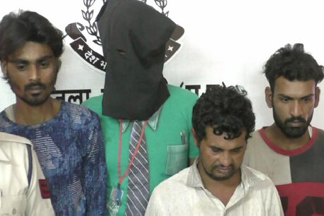 डिलीवरी बॉय करता था रैकी और साथी करते थे लूट-चोरी, चार गिरफ्तार डिलीवरी बॉय करता था रैकी और साथी करते थे लूट-चोरी, चार गिरफ्तार