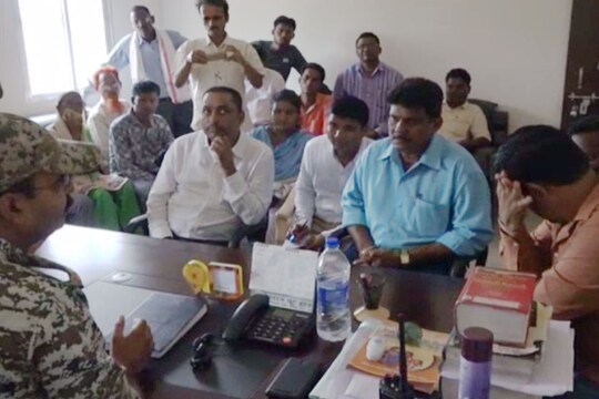कांग्रेस नेता और कार्यकर्ताओं ने दी थाने का घेराव करने की चेतावनी
