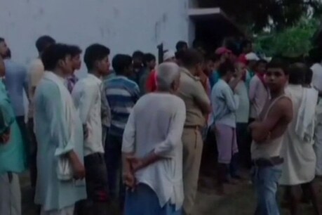 हत्या के बाद गांव में दहशत का माहौल है