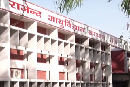 रिम्स में बड़ी लापरवाही, 30 घंटे से अधिक समय तक वार्ड में ही पड़ा रहा शव रिम्स में बड़ी लापरवाही, 30 घंटे से अधिक समय तक वार्ड में ही पड़ा रहा शव
