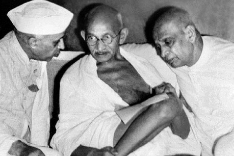 यह बात गांधी के साथ उनके एक दक्षिणी अफ्रीकी दोस्त के रिश्तों को लेकर कही गई थी.