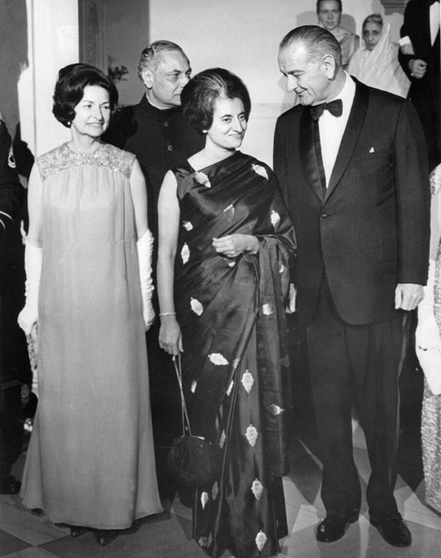  वॉशिंगटन में व्हाइट हाउस में आयोजित एक डिनर के दौरान अमेरिकी राष्ट्रपति एलबी जॉनसन के साथ भारतीय प्रधानमंत्री इंदिरा गांधी.(AFP/news18.com)