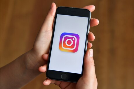 Instagram ठप होने पर लोगों ने जताई सोशल मीडिया पर नाराज़गी Instagram ठप होने पर लोगों ने जताई सोशल मीडिया पर नाराज़गी