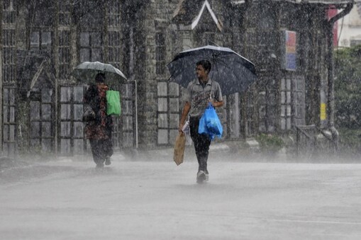 बिहार-झारखंड में बारिश के आसार बिहार-झारखंड में बारिश के आसार