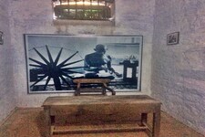 हिमाचल की इस जेल में नाथूराम गोडसे थे कैदी और महात्मा गांधी आगंतुक