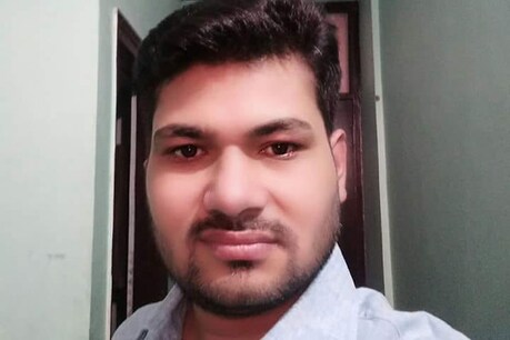 समाजसेवी प्रदीप मिश्रा कात्यायन की फाइल फोटो