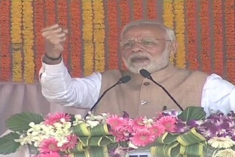 माओवादियों की ढाल बने कांग्रेसी नेताओं को सबक सिखाए छत्तीसगढ़ की जनता: पीएम मोदी माओवादियों की ढाल बने कांग्रेसी नेताओं को सबक सिखाए छत्तीसगढ़ की जनता: पीएम मोदी