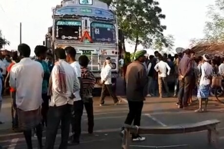 घटना के बाद मौके पर ग्रामाणों ने लगाया जाम