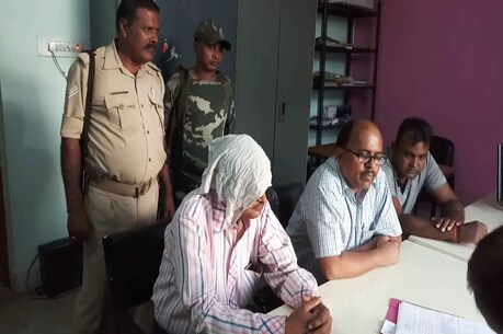 वन विभाग के रेंजर सहित तीन को एसीबी ने 14 हजार की रिश्वत लेते किया गिरफ्तार वन विभाग के रेंजर सहित तीन को एसीबी ने 14 हजार की रिश्वत लेते किया गिरफ्तार
