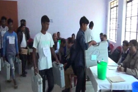 सरायकेला: नगरपालिका और पंचायत उप चुनाव को लेकर तैयारियां पूरी सरायकेला: नगरपालिका और पंचायत उप चुनाव को लेकर तैयारियां पूरी