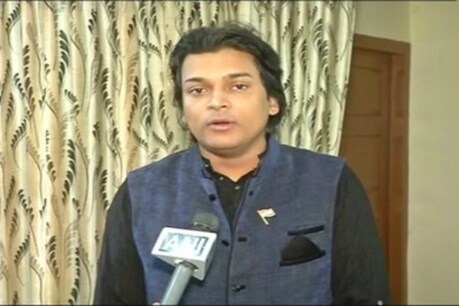 सबरीमाला : पुलिस स्टेशन नहीं पहुंचने पर राहुल ईश्वर की बेल रद्द सबरीमाला : पुलिस स्टेशन नहीं पहुंचने पर राहुल ईश्वर की बेल रद्द