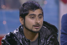 BIGG BOSS: घर से बाहर हुआ ये कंटेस्टेंट, फूट-फूट कर रोए दीपक