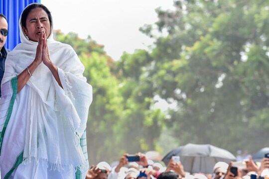 पश्चिम बंगाल की मुख्यमंत्री ममता बनर्जी (फाइल फोटो)