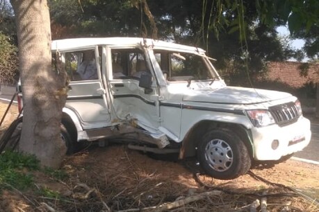 चरखी दादरी में लोक निर्माण विभाग की गाड़ी पलटी, एक्सईएन समेत 4 लोग घायल चरखी दादरी में लोक निर्माण विभाग की गाड़ी पलटी, एक्सईएन समेत 4 लोग घायल