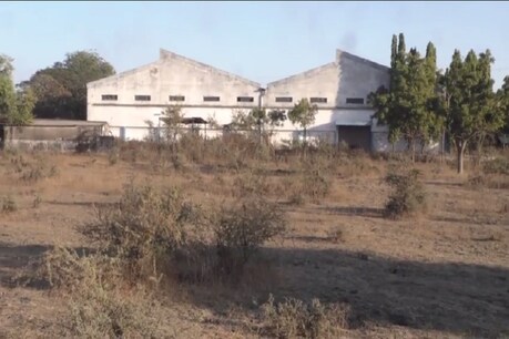 देवास औद्योगिक क्षेत्र में खाली पड़ी जमीन