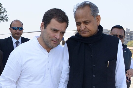 राहुल गांधी के साथ सीएम अशोक गहलोत. (फाइल फोटो)