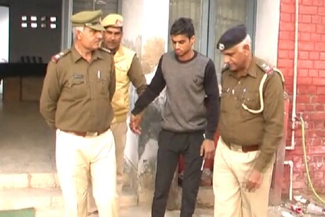 पुलिस गिरफ्त में आरोपी