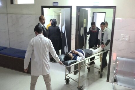 रोहतक में 9वीं कक्षा के छात्र ने स्कूल की तीसरी मंजिल से लगाई छलांग रोहतक में 9वीं कक्षा के छात्र ने स्कूल की तीसरी मंजिल से लगाई छलांग