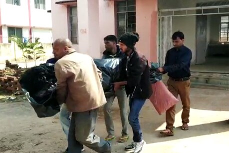 परिवार को मिल गई छेड़खानी की जानकारी, तो शर्म से छात्रा ने कर ली खुदकुशी परिवार को मिल गई छेड़खानी की जानकारी, तो शर्म से छात्रा ने कर ली खुदकुशी