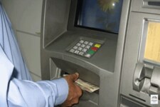 ATM लूटने के प्रयास में तीन गिरफ्तार, हुलिया बदलने के लिए करवा लिया था मुंडन
