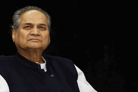 राहुल बजाज ने दिया इस्तीफा! अब बजाज फिनसर्व चेयरमैन एमेरिटस नियुक्त