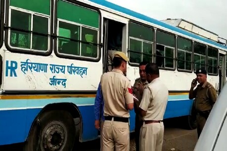 जींद बस स्टैंड पर खड़ी रोडवेज की बस में मिली महिला की लाश, जांच में जुटी पुलिस जींद बस स्टैंड पर खड़ी रोडवेज की बस में मिली महिला की लाश, जांच में जुटी पुलिस