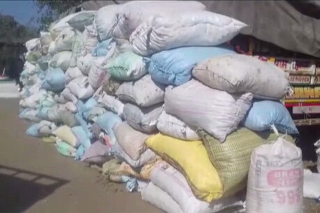 सौ बोरा डोडा जब्त