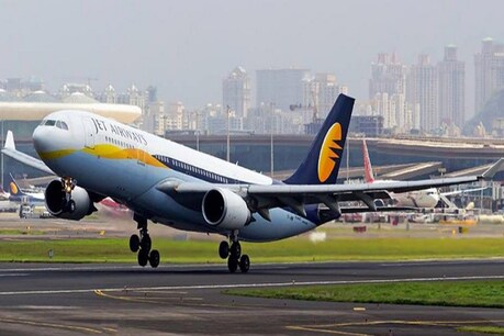 Jet Airways के चेयरमैन नरेश गोयल ने अपने कर्मचारियों को पत्र लिखकर कंपनी पर भरोसा बनाए रखने को कहा है.