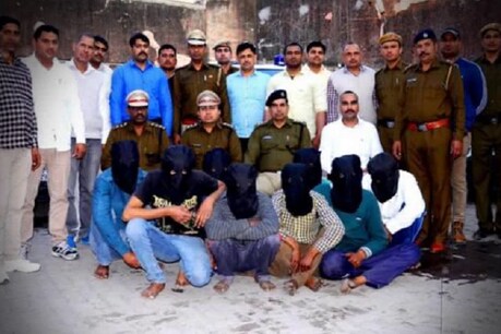 रोहतक गैंगरेप केस: हाईकोर्ट ने सातों दोषियों की फांसी की सजा को रखा बरकरार रोहतक गैंगरेप केस: हाईकोर्ट ने सातों दोषियों की फांसी की सजा को रखा बरकरार