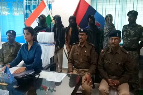 रामगढ़ में पीएलएफआई के 5 नक्सली गिरफ्तार, आगजनी व अपहरण के मामलों में थी तलाश रामगढ़ में पीएलएफआई के 5 नक्सली गिरफ्तार, आगजनी व अपहरण के मामलों में थी तलाश