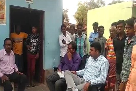 रोजगार का आश्वासन देकर किसानों जमीन हथियाई, लेकिन नौकरी देने से किया इंकार रोजगार का आश्वासन देकर किसानों जमीन हथियाई, लेकिन नौकरी देने से किया इंकार