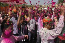 PHOTO : भरतपुर से डूंगरपुर तक हर्षोल्लास के साथ मनी पुलिस की होली